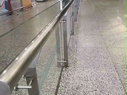 地铁站不锈钢防护栏